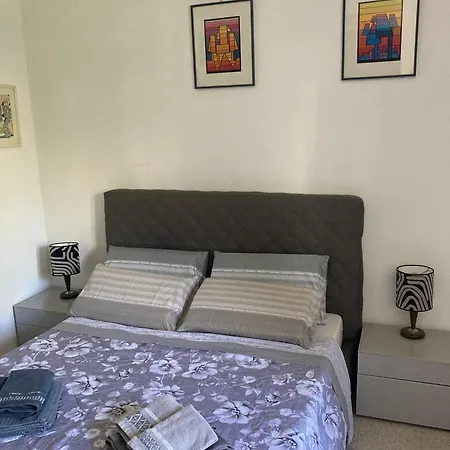 Luna Apartment *